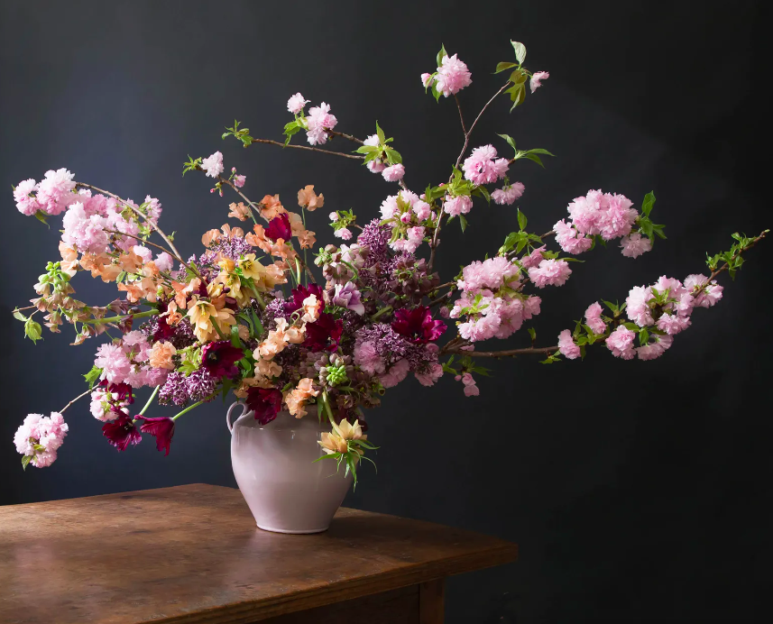 A Guide To Seasonal Flowers In Your Home