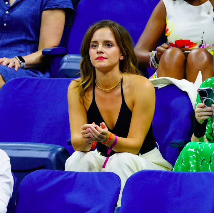 Emma Watson Opted For The Wrong Shoe At The US Open