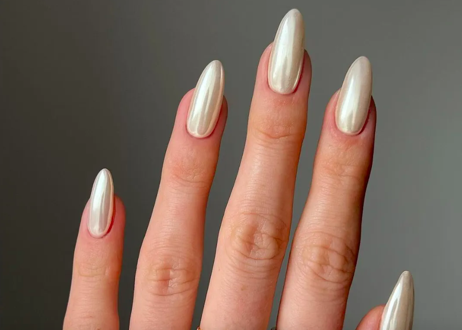 Pearly Nails Are Making A Comeback